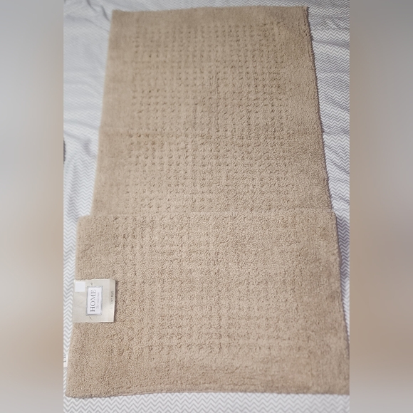 NWT Home Collection Beige Accent Rug Set - Picture 4 of 5